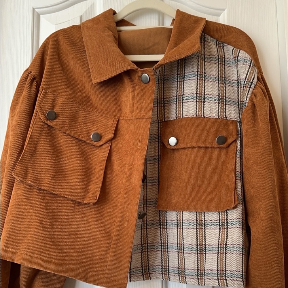 Women's Brown Plaid Cropped Button Up Wide Sleeve Jacket